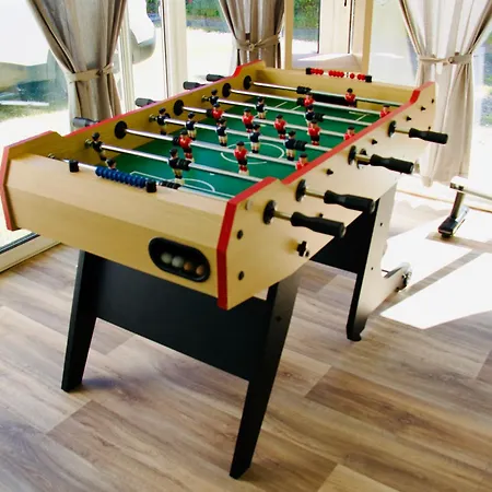 Maison Cosy : Pétanque, Baby-foot&ping-pong !