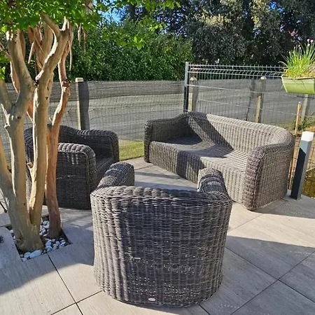 Maison Cosy : Pétanque, Baby-foot&ping-pong ! *